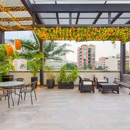 Camelot Apartahotel Medellín Dış mekan fotoğraf