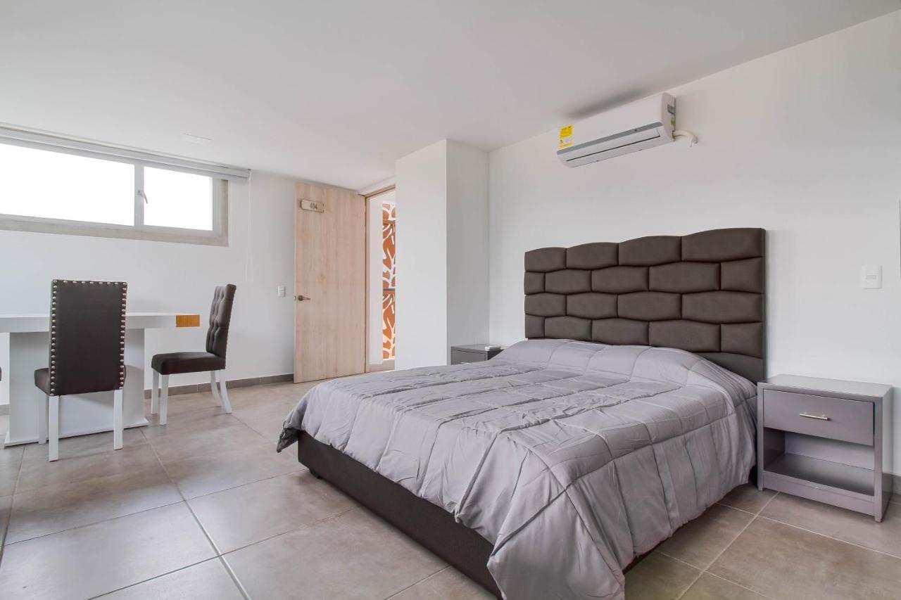 Camelot Apartahotel Medellín Dış mekan fotoğraf