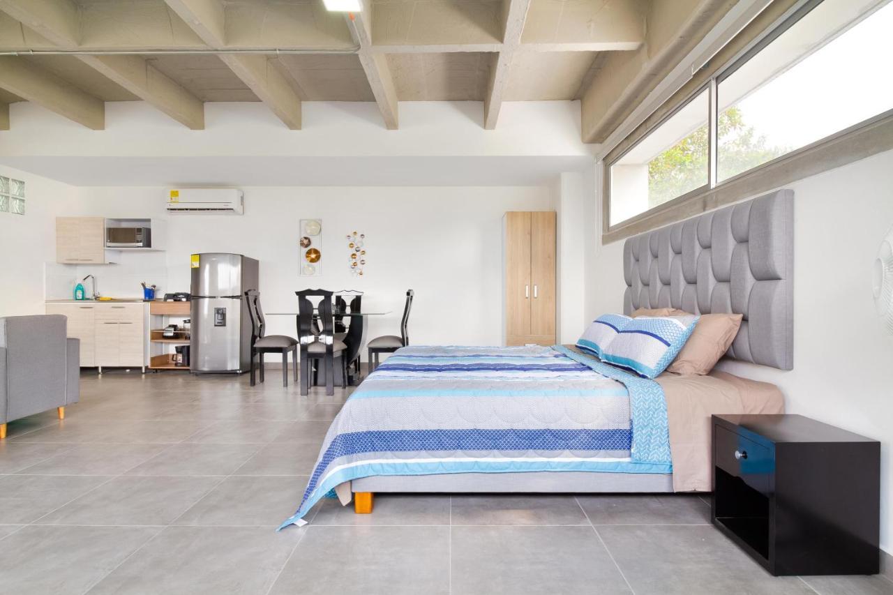 Camelot Apartahotel Medellín Dış mekan fotoğraf