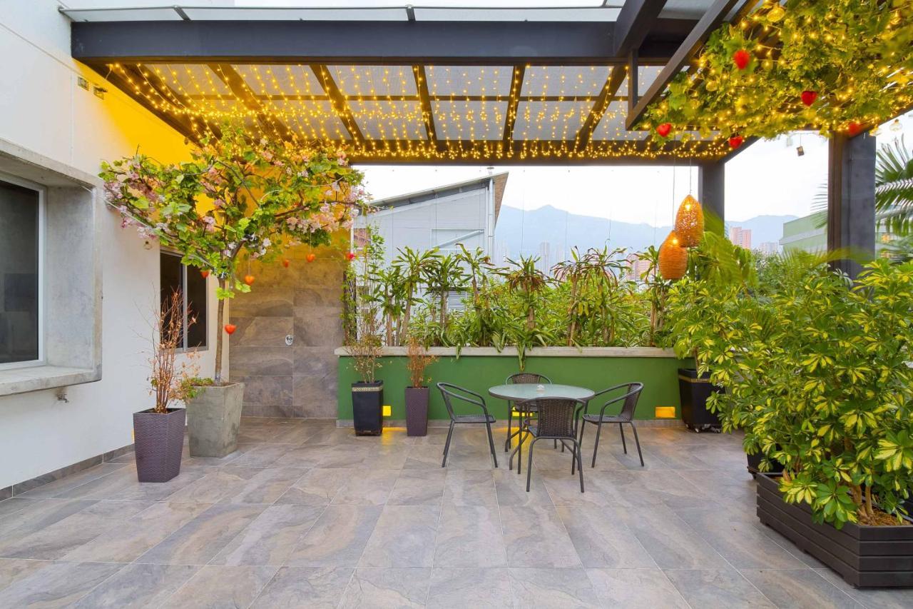 Camelot Apartahotel Medellín Dış mekan fotoğraf