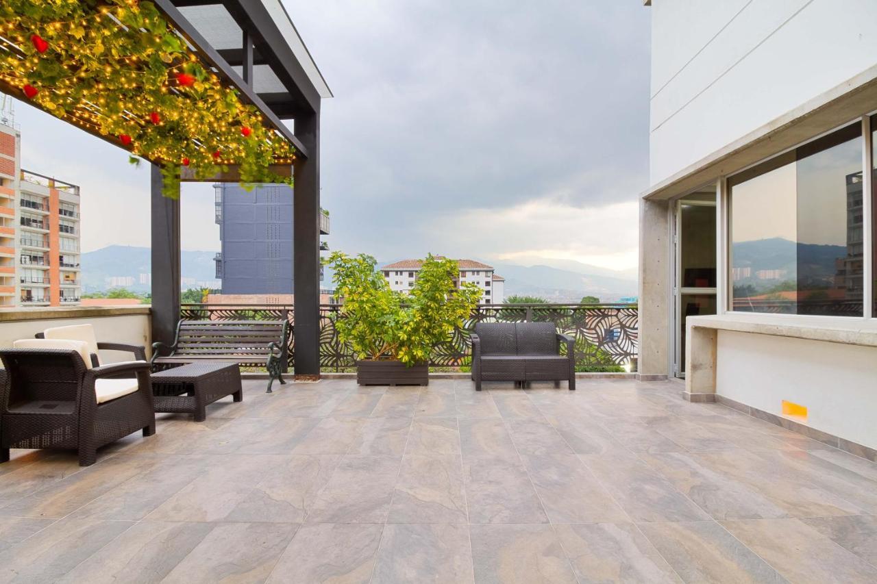 Camelot Apartahotel Medellín Dış mekan fotoğraf